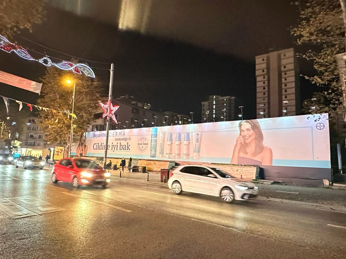 Premium OOH